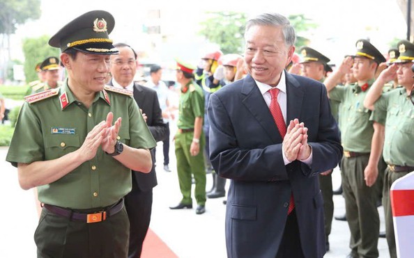 Tổng Bí thư Tô Lâm dự Lễ khánh thành Tượng đài Công an nhân dân tại TP HCM
