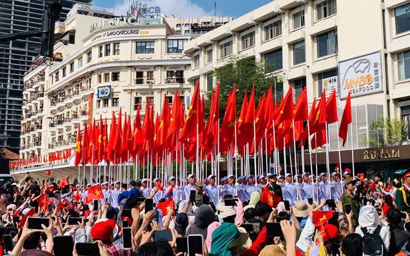 Ngày kỷ niệm 50 năm thống nhất đất nước, thời tiết tỷ lệ bóng đá kèo nhà cái diễn biến ra sao?
