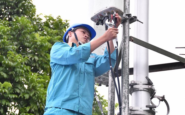 Cao điểm lễ 30-4, nhà mạng tăng cường dịch vụ, ứng trực 24/7