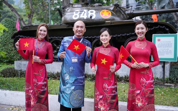 Lan Ngọc, Phương Thanh, Thúy Ngân… hạnh phúc sau diễu tỷ lệ kèo nhà cái malaysia
