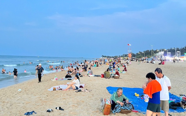 Hình ảnh bãi biển Huế trong bóng đá tỷ lệ kèo nhà cái đầu nghỉ lễ 30-4