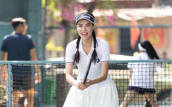 tỷ lệ kèo góc nhà cái mẫu Kỳ Hân gãy xương trên sân pickleball
