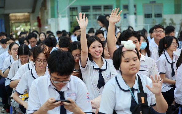 Trực tuyến “Đưa trường học đến thí tỷ lệ kèo góc nhà cái”: Chọn ngành học gì để góp phần phát triển TP HCM?