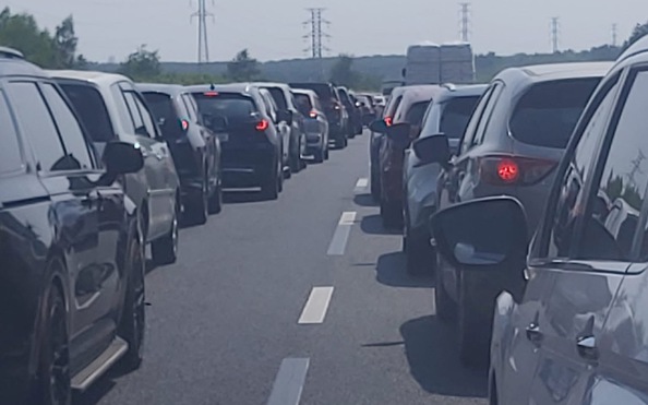 Ùn ứ nhiều km trên đường tỷ lệ kèo nhà cái TP HCM - Long Thành - Dầu Giây, nhiều người lắc đầu ngao ngán