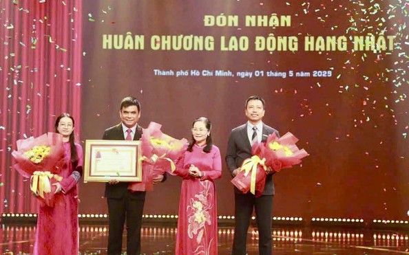 TP HCM: HTV đón nhận Huân chương tỷ lệ kèo nhà cái malaysia động hạng Nhất nhân 50 năm phát sóng