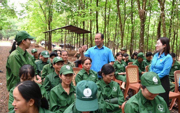 Công đoàn cao su đồng hành với người tỷ lệ kèo góc nhà cái bị ảnh hưởng khi tinh giản bộ máy