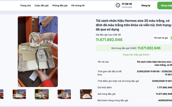 Túi Hermes bà Trương Mỹ Lan từng nói "giá trị không đáng bao nhiêu", đấu giá thu về hơn 14 tỉ đồng