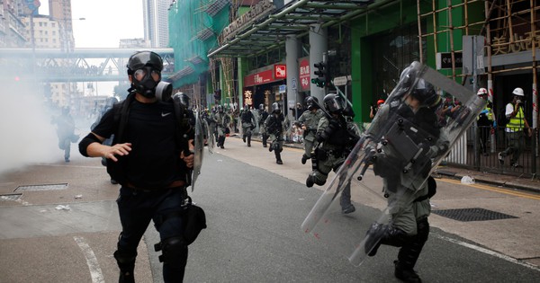 香港：政治緊張風險即將轉為經濟危機