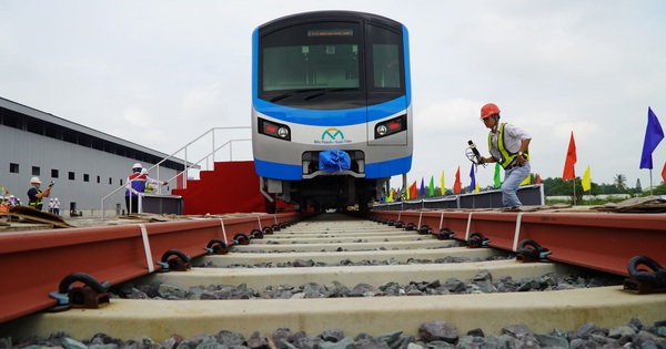 Nhiều gói thầu thuộc tuyến Metro số 1 trễ tiến độ 4-8 tháng vì dịch Covid-19 Nhiều gói thầu thuộc tuyến Metro số 1 trễ tiến độ 4-8 tháng vì dịch Covid-19
