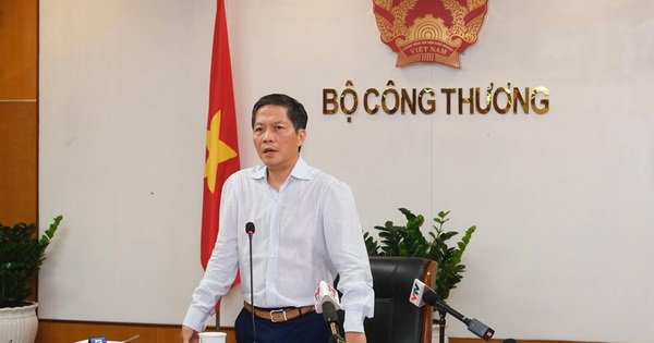 Bộ trưởng Bộ Công Thương nói về phương án điện một giá