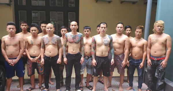 Cục Cảnh sát Hình sự bắt khẩn cấp Phú Lê, triệu tập hàng chục đàn em