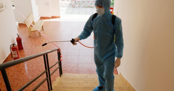 Qua khai báo y tế, TP HCM đã chuyển 155 người đi cách ly tập trung Qua khai báo y tế, TP HCM đã chuyển 155 người đi cách ly tập trung