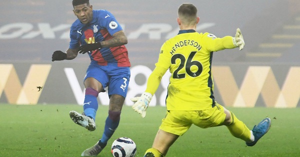 Chia điểm Crystal Palace, Man United hết cửa đua vô địch Ngoại hạng Anh Chia điểm Crystal Palace, Man United hết cửa đua vô địch Ngoại hạng Anh