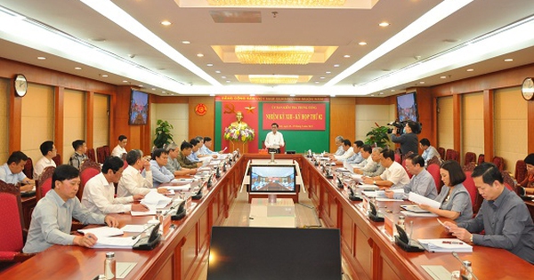 Kỷ luật, đề nghị kỷ luật nhiều cựu lãnh đạo Kỷ luật, đề nghị kỷ luật nhiều cựu lãnh đạo