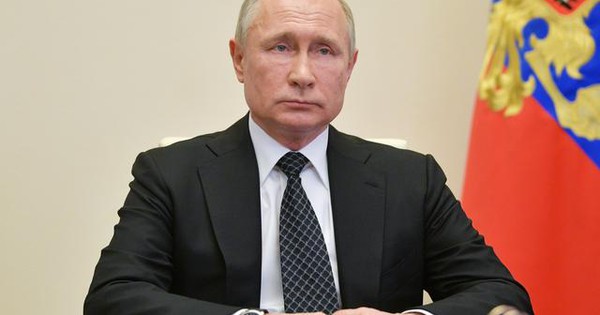 Điện Kremlin: Mọi người hãy tin rằng Tổng thống Putin đã tiêm vắc-xin Covid-19! Điện Kremlin: Mọi người hãy tin rằng Tổng thống Putin đã tiêm vắc-xin Covid-19!