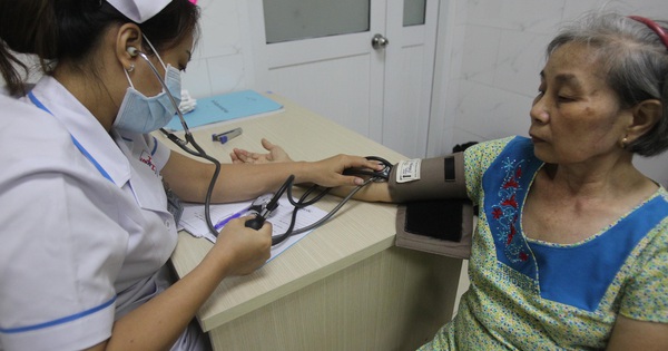 Những quy định mới cần biết về nâng lương cán bộ, công chức, viên chức, người lao động từ 15-8-2021 - Vimarsana News