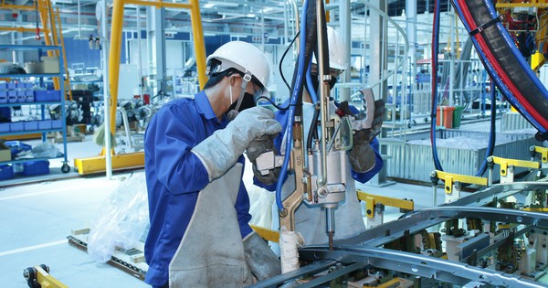 Giảm 50% mức hưởng nếu rút bảo hiểm xã hội một lần: Đề xuất thụt lùi - Vimarsana News