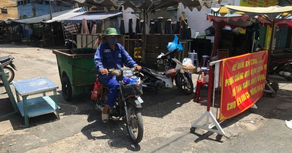 Bất cập thu gom rác ở điểm phong tỏa - Vimarsana News