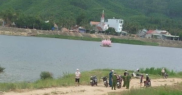 Tụ tập câu cá tại khu vực giãn cách xã hội, 4 người đàn ông bị phạt hành chính - Vimarsana News