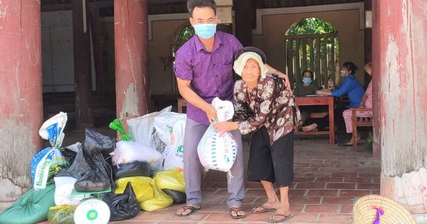 1.000 tấn hàng của người dân Thanh Hóa đi tàu biển vào hỗ trợ TP HCM - Vimarsana News