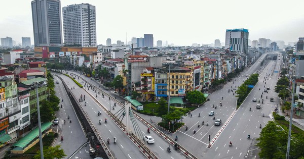 CLIP: Đường phố Hà Nội những ngày thực hiện chỉ thị 16 qua góc nhìn flycam - Vimarsana News