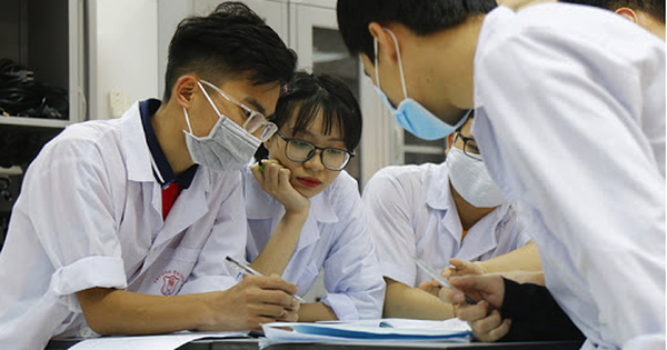 Không đào tạo từ xa với ngành sức khỏe và giáo viên