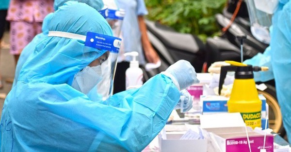 Dịch COVID-19 hôm nay: Số ca nhiễm cao nhất trong gần 1 tháng qua