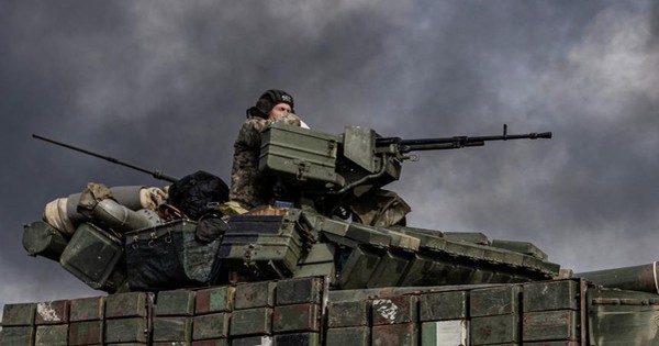 Russia calls on Mariupol to surrender, the West “pours” weapons to Ukraine