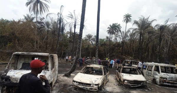 Nigeria: Catastrophic explosion at illegal oil depot, more than 100 people died