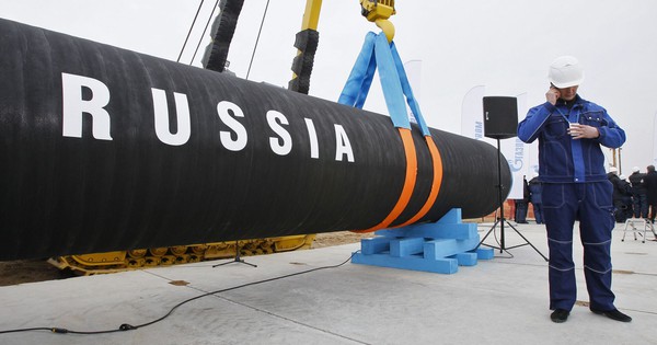 Gazprom: Russian gas still flows through Ukraine normally