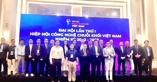 Launching Vietnam Blockchain Association
