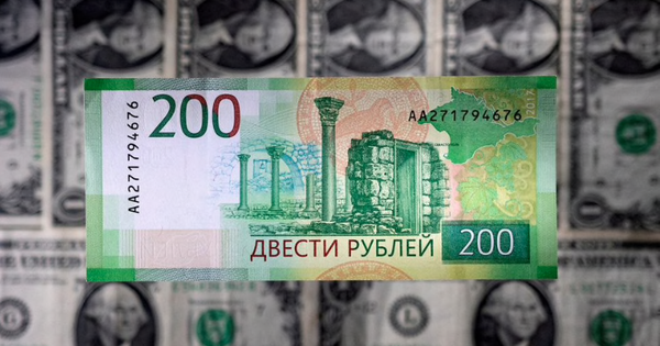 The Russian ruble unexpectedly strengthens