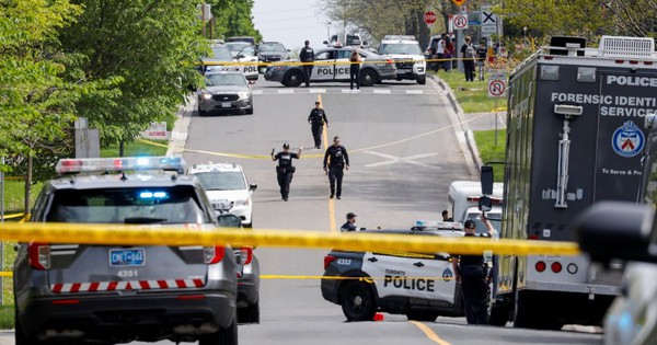 Canadian police shoot down gun-carrying suspect near 5 schools