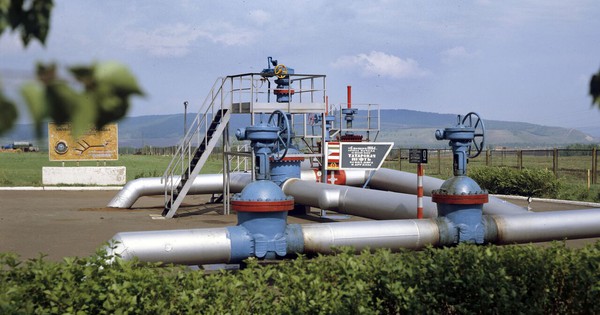 Why can’t the EU ban the purchase of Russian oil immediately?