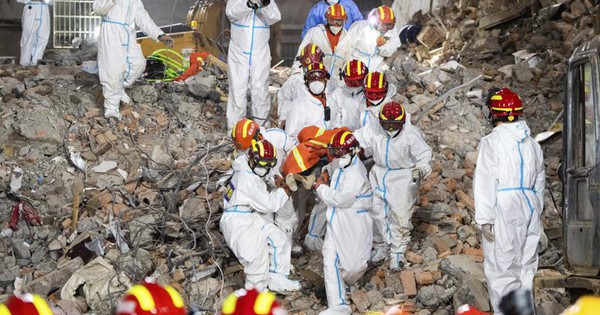 The case of 53 people died from a building collapse in China: 9 people were arrested