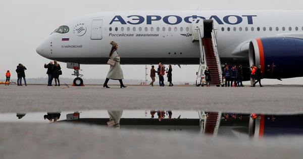 Sri Lanka frees Russian passenger plane