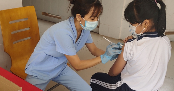 Bình Dương hỗ trợ đặc biệt cho nhân viên y tế, giáo dục