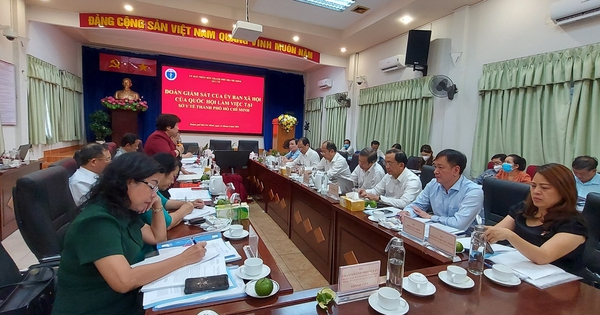 Giám đốc Sở Y tế TP HCM: Các bệnh viện tham gia BHYT rất tội! Giám đốc Sở Y tế TP HCM: Các bệnh viện tham gia BHYT rất tội!