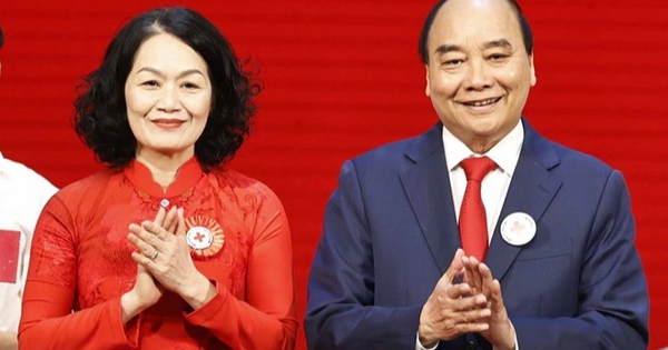 Chủ tịch nước Nguyễn Xuân Phúc làm Chủ tịch danh dự Hội Chữ thập đỏ Việt Nam