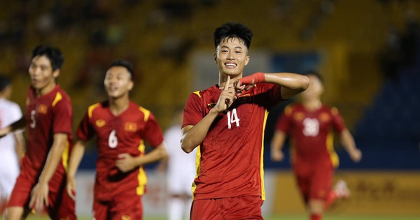 thumbnail - U19 Việt Nam thắng dễ Myanmar, vươn lên đầu bảng Giải U19 Quốc tế 2022
