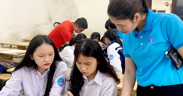 Học sinh, sinh viên đóng BHYT tại trường, không tham gia theo hộ gia đình