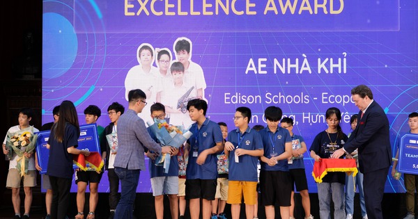 Nam sinh THCS giành giải vô địch National Robotics Tournament 2022 Nam sinh THCS giành giải vô địch National Robotics Tournament 2022