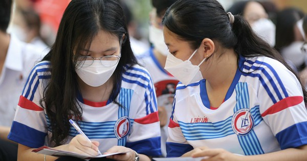 9 giờ 30 phút hôm nay, talk show: "Cơ hội trúng tuyển bổ sung vào trường quốc tế"