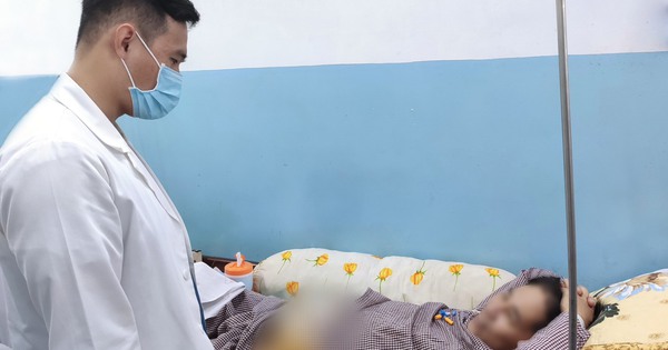 Tá hỏa với dị vật  phát hiện trong hậu môn