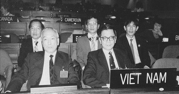 Điều chưa biết về khóa họp lịch sử UNESCO tôn vinh Chủ tịch Hồ Chí Minh