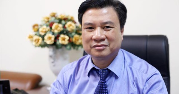 Kéo dài thời gian giữ chức đối với Thứ trưởng Bộ GD-ĐT Nguyễn Hữu Độ