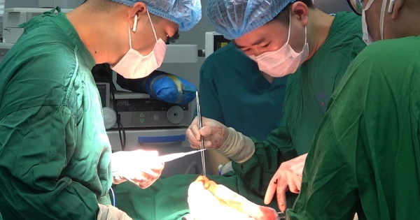 Người phụ nữ đi từ Quảng Nam, bất ngờ ngất xỉu khi ra tới bến xe Nước Ngầm