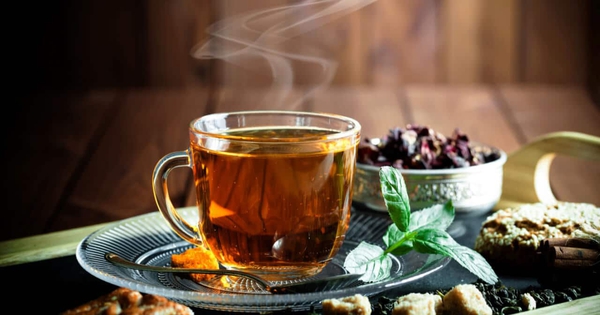 Lý do quan trọng khiến bạn nên uống 1 tách trà đen mỗi ngày