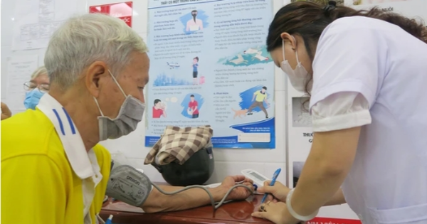 TP HCM: Trạm y tế "hút khách" người bệnh đái tháo đường đến khám