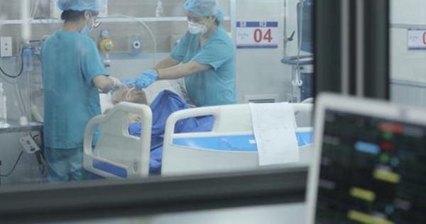 Dịch COVID-19 hôm nay: Số mắc gấp 2,5 lần người khỏi bệnh